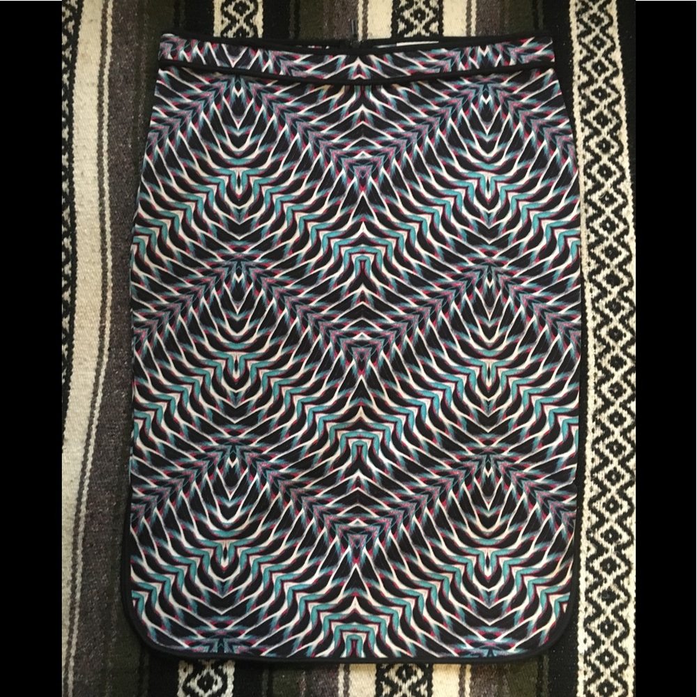 Bisou Bisou Abstract Print Stretch  Pencil Skirt L